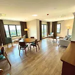 Tuerkmen Riverside Hotel