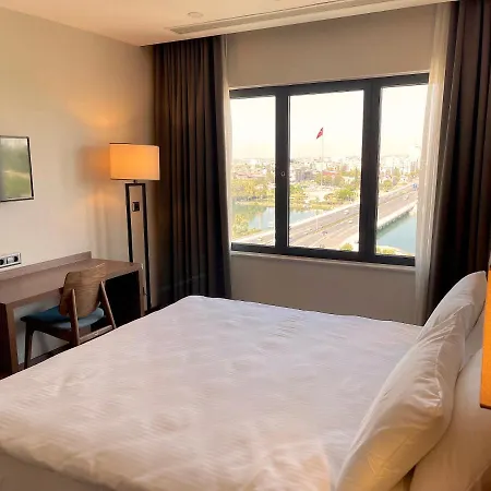 Tuerkmen Riverside 4*