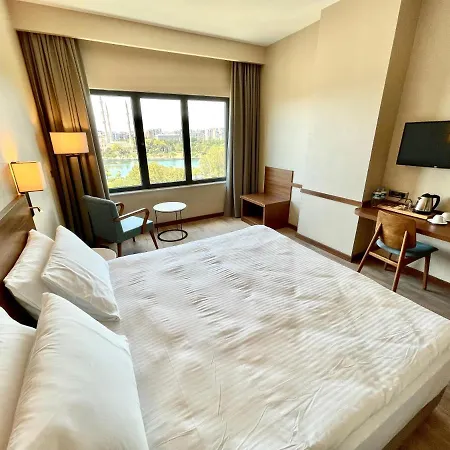 Tuerkmen Riverside 4*