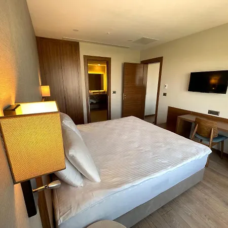 Türkmen Riverside Otel 4*