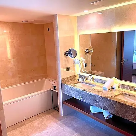 فندق Tuerkmen Riverside أضنه