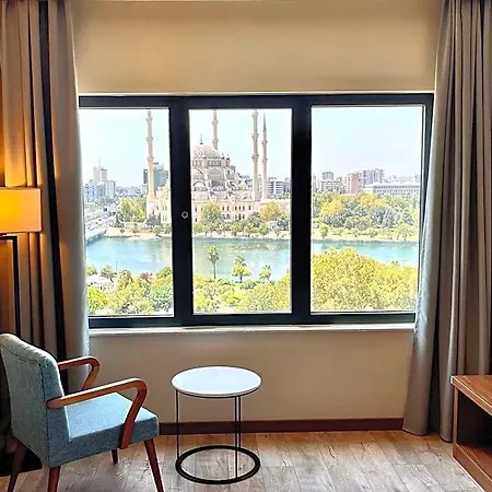 فندق Tuerkmen Riverside 4*