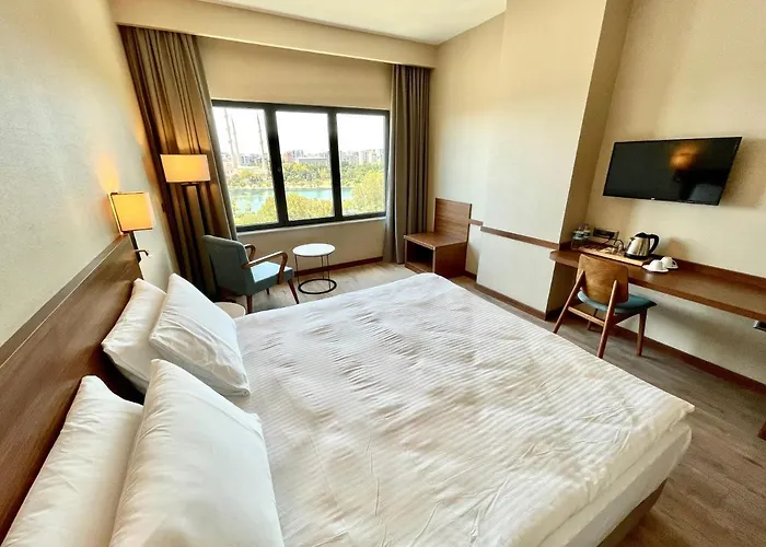 Tuerkmen Riverside 4*