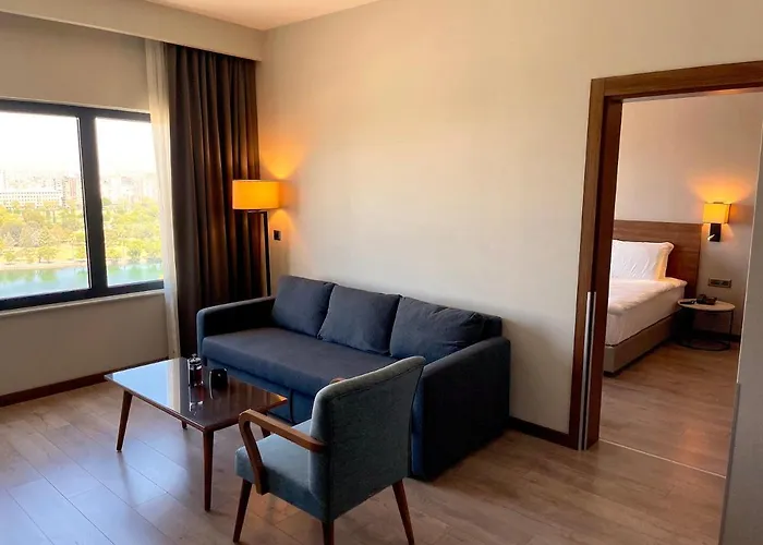 Hotel Tuerkmen Riverside